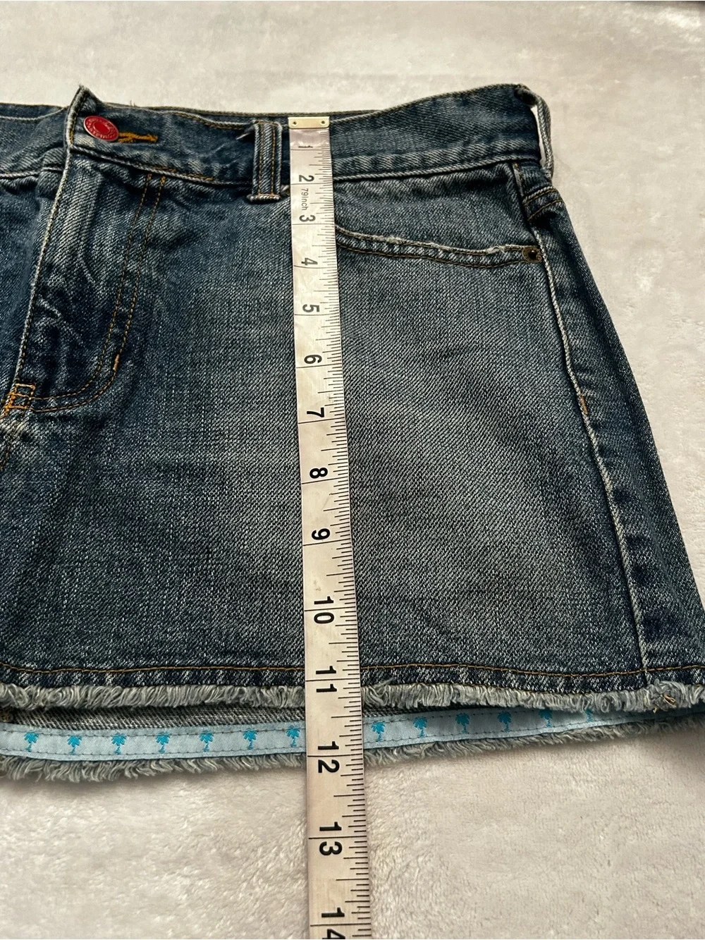 Hollister Y2K Denim Mini Frayed Hem Low Rise Skirt Vintage Pink Embroidered Sz 9